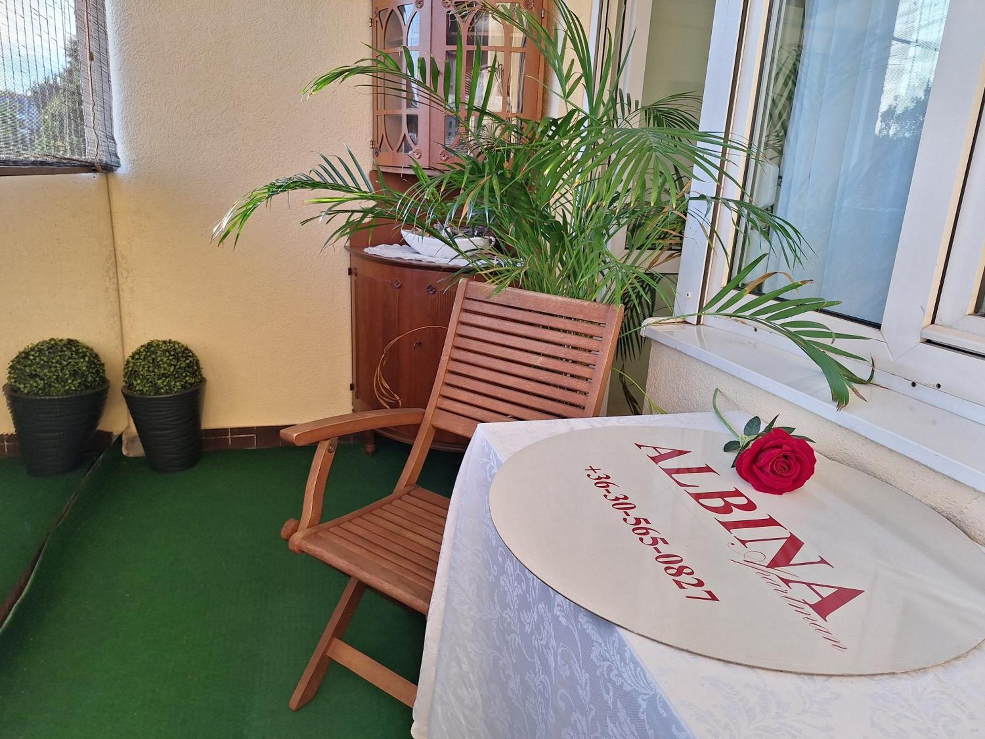 Albina Apartman Eger Bagian luar foto