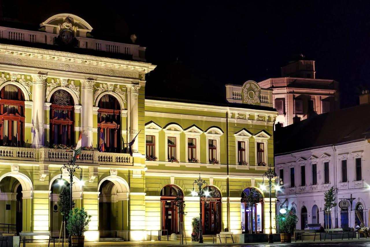 Albina Apartman Eger Bagian luar foto