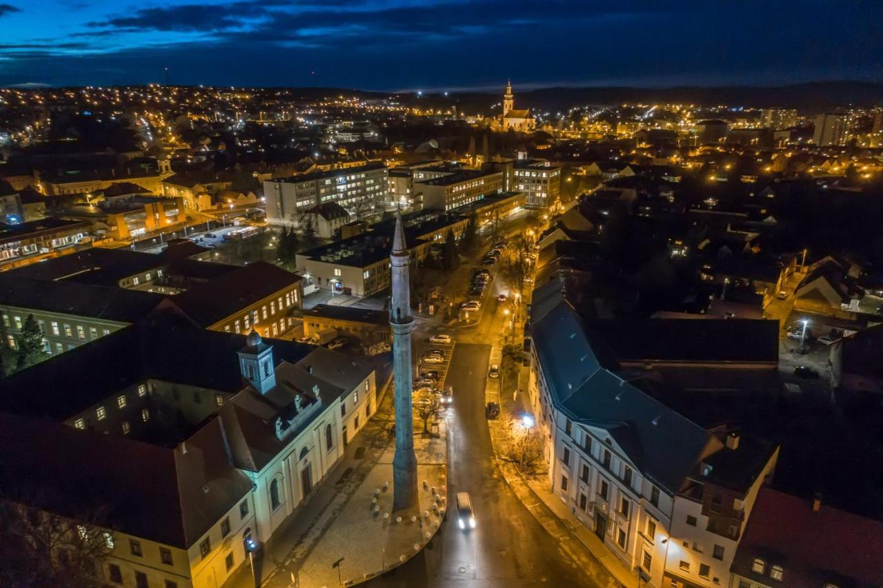 Albina Apartman Eger Bagian luar foto